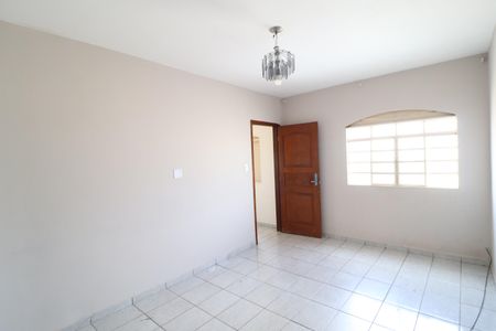 Apartamento para alugar com 99m², 2 quartos e sem vagaSala