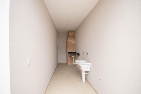 Casa à venda com 70m², 3 quartos e 3 vagas Casa à venda com 70m², 3 quartos e 3 vagasÁrea de Serviço e Churrasqueira