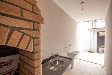 Casa à venda com 70m², 3 quartos e 3 vagas Casa à venda com 70m², 3 quartos e 3 vagasÁrea de Serviço e Churrasqueira