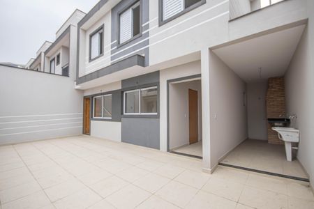 Casa à venda com 70m², 3 quartos e 3 vagas Casa à venda com 70m², 3 quartos e 3 vagasQuintal