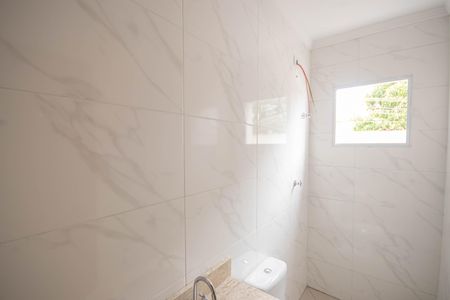 Casa à venda com 70m², 3 quartos e 3 vagas Casa à venda com 70m², 3 quartos e 3 vagasBanheiro