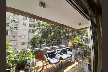 Apartamento à venda com 180m², 3 quartos e 2 vagas