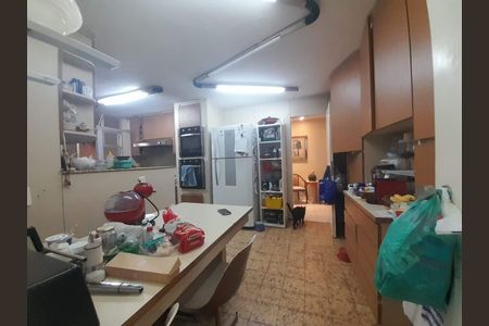 Apartamento à venda com 180m², 3 quartos e 2 vagas