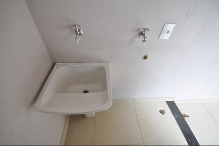 Casa à venda com 69m², 2 quartos e 2 vagasÁrea de serviço