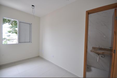 Casa à venda com 69m², 2 quartos e 2 vagasSuíte 2