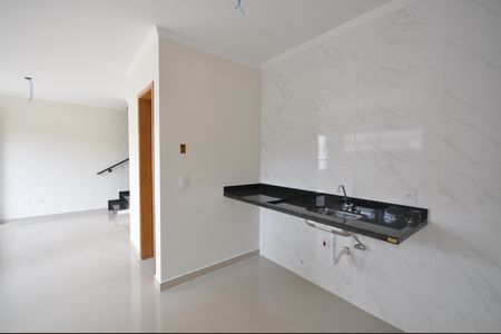 Casa à venda com 69m², 2 quartos e 2 vagasCozinha