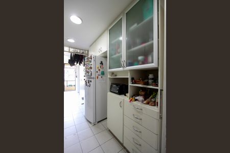 Apartamento à venda com 182m², 4 quartos e 3 vagasCozinha