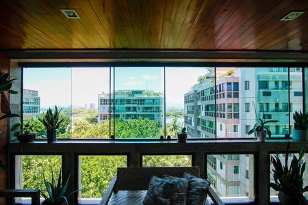 Apartamento à venda com 182m², 4 quartos e 3 vagasVaranda Sala