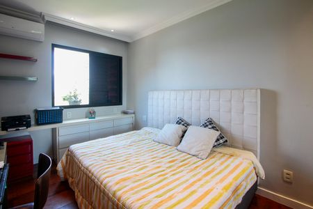 Apartamento à venda com 182m², 4 quartos e 3 vagasSuíte 2