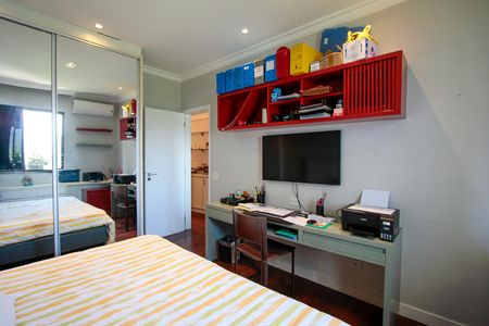 Apartamento à venda com 182m², 4 quartos e 3 vagasSuíte 2