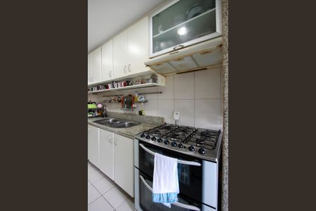 Apartamento à venda com 182m², 4 quartos e 3 vagasCozinha