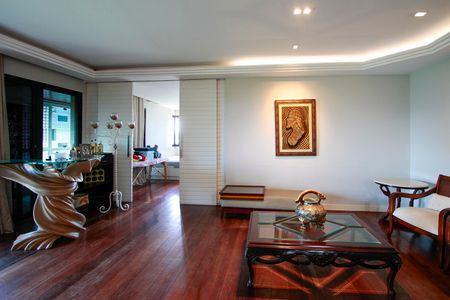 Apartamento à venda com 182m², 4 quartos e 3 vagasSala