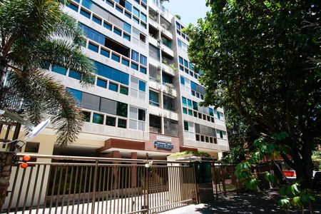 Apartamento à venda com 182m², 4 quartos e 3 vagasFachada 