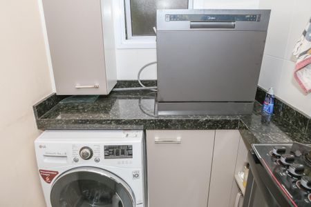 Apartamento à venda com 36m², 2 quartos e sem vagaCozinha e Área de Serviço