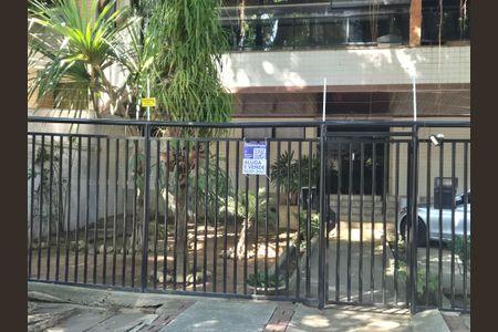 Apartamento à venda com 178m², 3 quartos e 2 vagasPlaca