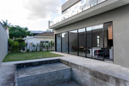 Casa de condomínio para alugar com 535m², 5 quartos e 6 vagasQuintal