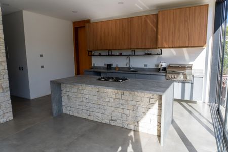 Casa de condomínio para alugar com 535m², 5 quartos e 6 vagasCozinha