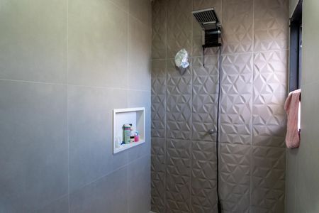 Casa de condomínio para alugar com 535m², 5 quartos e 6 vagasBanheiro - Quarto 3 - Suíte