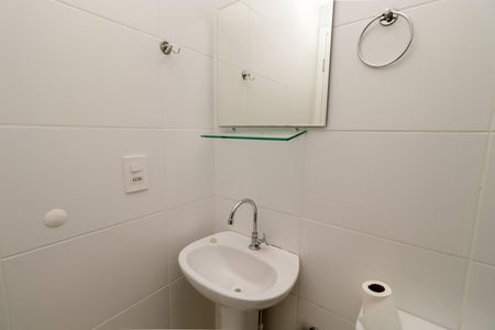 Apartamento à venda com 41m², 2 quartos e 1 vaga Apartamento à venda com 41m², 2 quartos e 1 vagaBanheiro