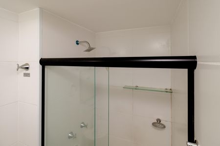 Apartamento à venda com 41m², 2 quartos e 1 vaga Apartamento à venda com 41m², 2 quartos e 1 vagaBanheiro