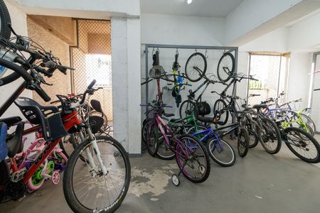 Apartamento à venda com 41m², 2 quartos e 1 vaga Apartamento à venda com 41m², 2 quartos e 1 vagaBicicletário
