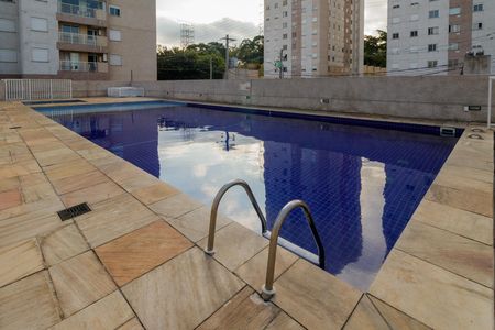 Apartamento à venda com 41m², 2 quartos e 1 vaga Apartamento à venda com 41m², 2 quartos e 1 vagaÁrea comum - Piscina