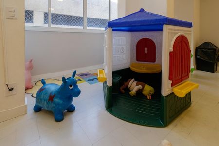 Apartamento à venda com 41m², 2 quartos e 1 vaga Apartamento à venda com 41m², 2 quartos e 1 vagaBrinquedoteca