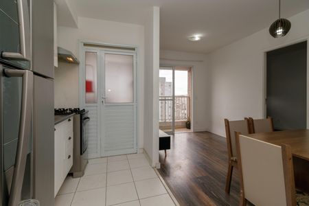 Apartamento à venda com 41m², 2 quartos e 1 vaga Apartamento à venda com 41m², 2 quartos e 1 vagaSala