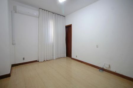 Apartamento à venda com 375m², 4 quartos e 4 vagasSuite 2