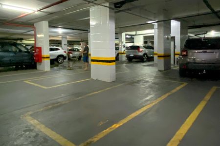 Apartamento à venda com 375m², 4 quartos e 4 vagas Apartamento à venda com 375m², 4 quartos e 4 vagasÁrea comum