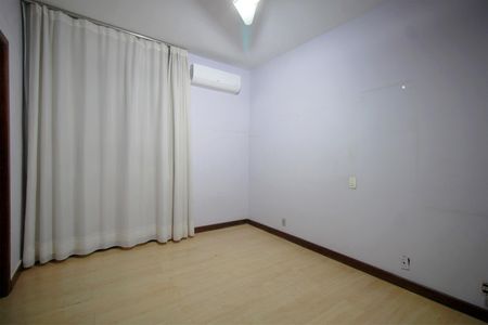 Apartamento à venda com 375m², 4 quartos e 4 vagasSuite 3