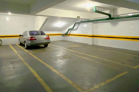 Apartamento à venda com 375m², 4 quartos e 4 vagas Apartamento à venda com 375m², 4 quartos e 4 vagasÁrea comum