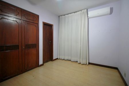 Apartamento à venda com 375m², 4 quartos e 4 vagasSuite 3