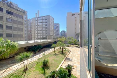 Apartamento à venda com 375m², 4 quartos e 4 vagas Apartamento à venda com 375m², 4 quartos e 4 vagasVista da Varanda