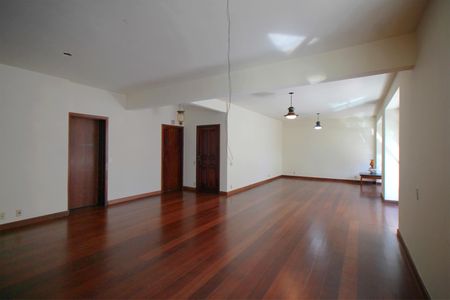 Apartamento à venda com 375m², 4 quartos e 4 vagasSala