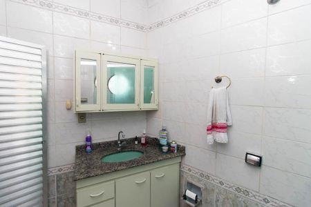 Casa à venda com 240m², 4 quartos e 3 vagas Casa à venda com 240m², 4 quartos e 3 vagasBanheiro da Suíte