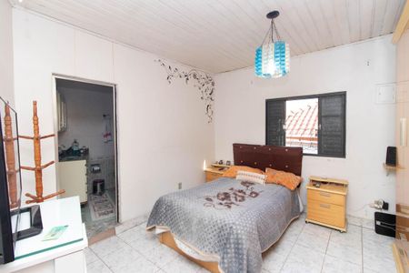 Casa à venda com 240m², 4 quartos e 3 vagas Casa à venda com 240m², 4 quartos e 3 vagasSuíte