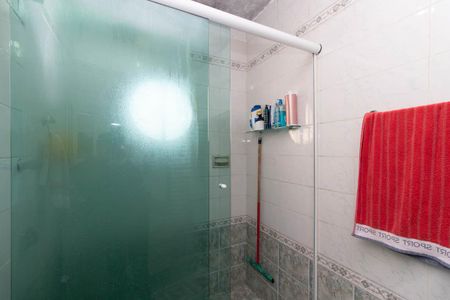 Casa à venda com 240m², 4 quartos e 3 vagas Casa à venda com 240m², 4 quartos e 3 vagasBanheiro da Suíte