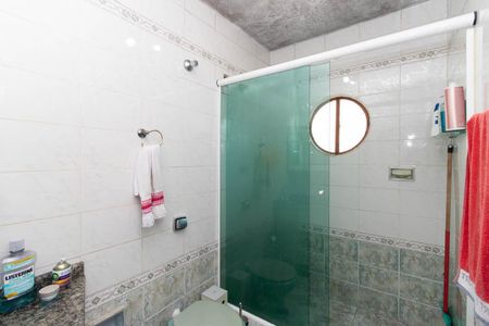 Casa à venda com 240m², 4 quartos e 3 vagas Casa à venda com 240m², 4 quartos e 3 vagasBanheiro da Suíte