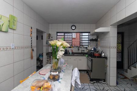 Casa à venda com 240m², 4 quartos e 3 vagas Casa à venda com 240m², 4 quartos e 3 vagasCozinha 2