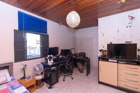 Casa à venda com 240m², 4 quartos e 3 vagas Casa à venda com 240m², 4 quartos e 3 vagasQuarto 3