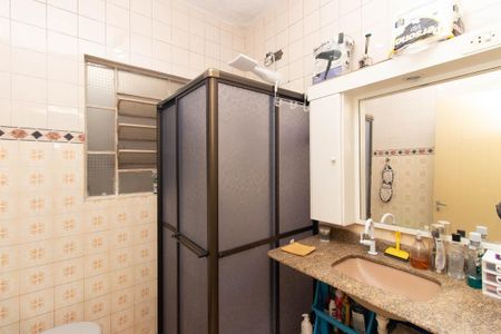 Casa à venda com 240m², 4 quartos e 3 vagas Casa à venda com 240m², 4 quartos e 3 vagasBanheiro Social 1