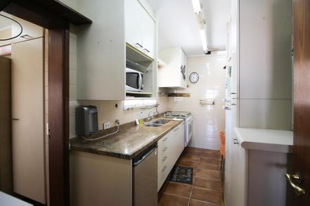 Apartamento à venda com 94m², 2 quartos e 2 vagasCozinha
