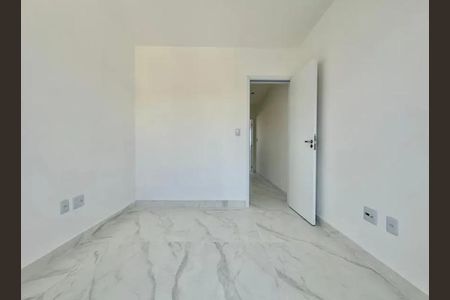 Casa à venda com 110m², 2 quartos e 1 vaga