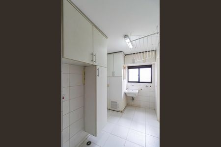 Apartamento à venda com 152m², 3 quartos e 3 vagas Apartamento à venda com 152m², 3 quartos e 3 vagasÁrea de Serviço