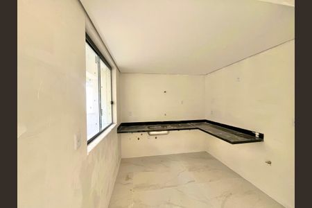 Apartamento à venda com 135m², 4 quartos e 2 vagasCozinha