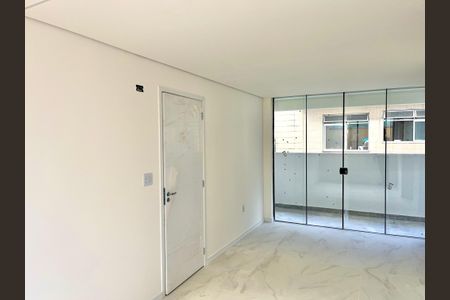 Apartamento à venda com 135m², 4 quartos e 2 vagasSala