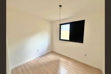Apartamento à venda com 135m², 4 quartos e 2 vagasQuarto 1