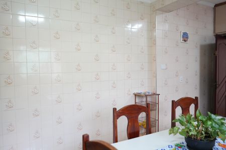 Casa à venda com 300m², 2 quartos e 2 vagasCozinha