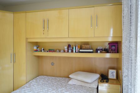 Casa à venda com 300m², 2 quartos e 2 vagasQuarto